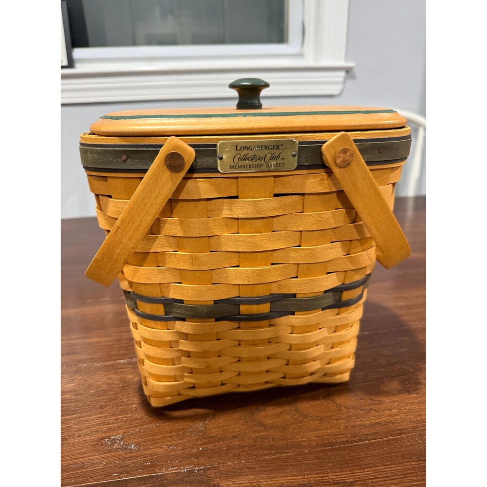 Longaberger Collectors Club Membership Basket w/ Wood Lid Brass Plaque Swing Han